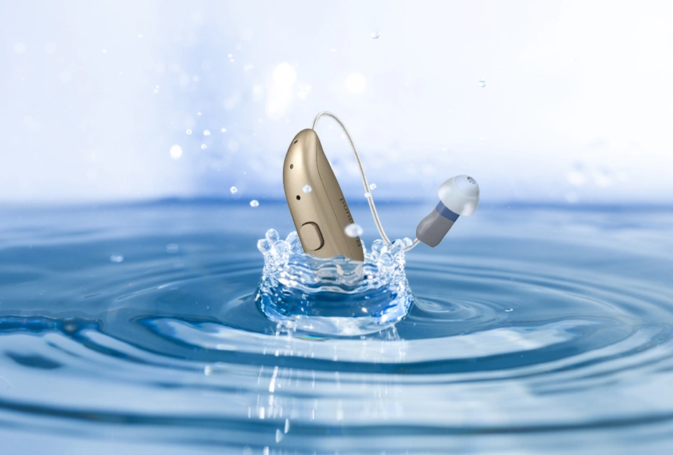 Audífonos resistentes al agua: Mitos y realidades